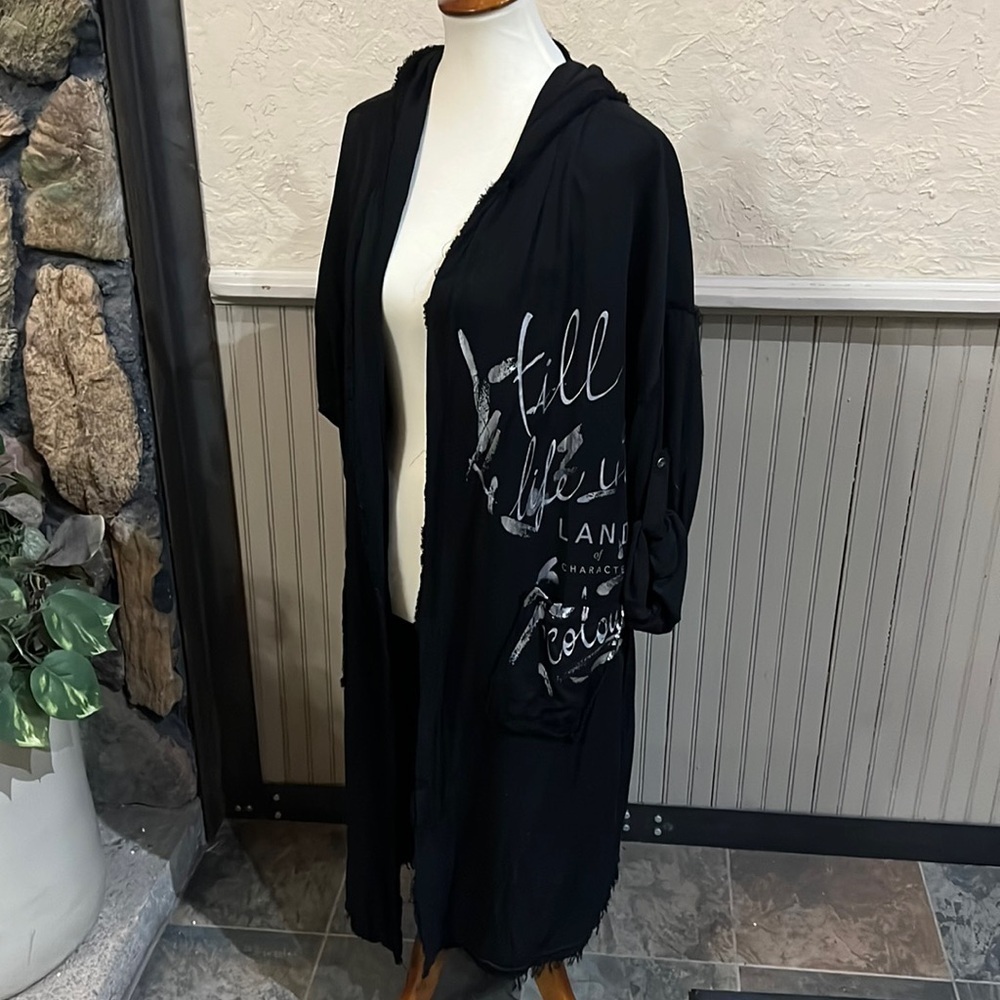AMO Hooded Shrug